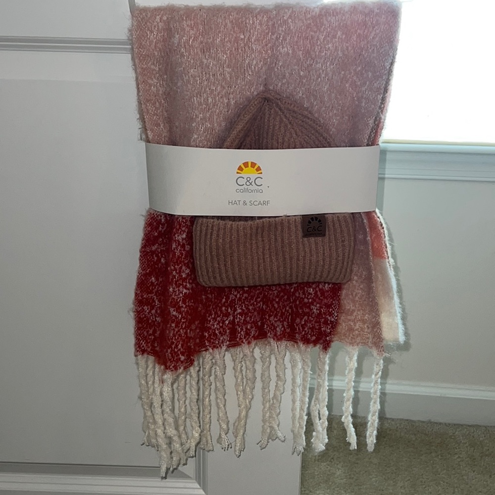 NEW Hat and Scarf Set